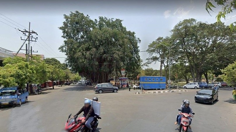 travel malang ponorogo