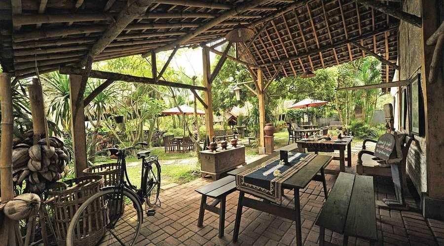 Tempat Makan Keluarga
