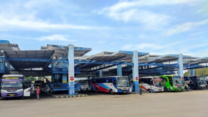 Terminal Bus di Malang, Menelusuri Nadi Kota dari Persimpangan Transportasi