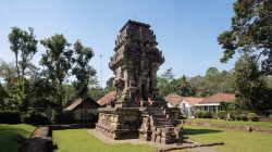 Candi Kidal Malang, Jejak Kejayaan Singhasari dalam Balutan Relief Garuda