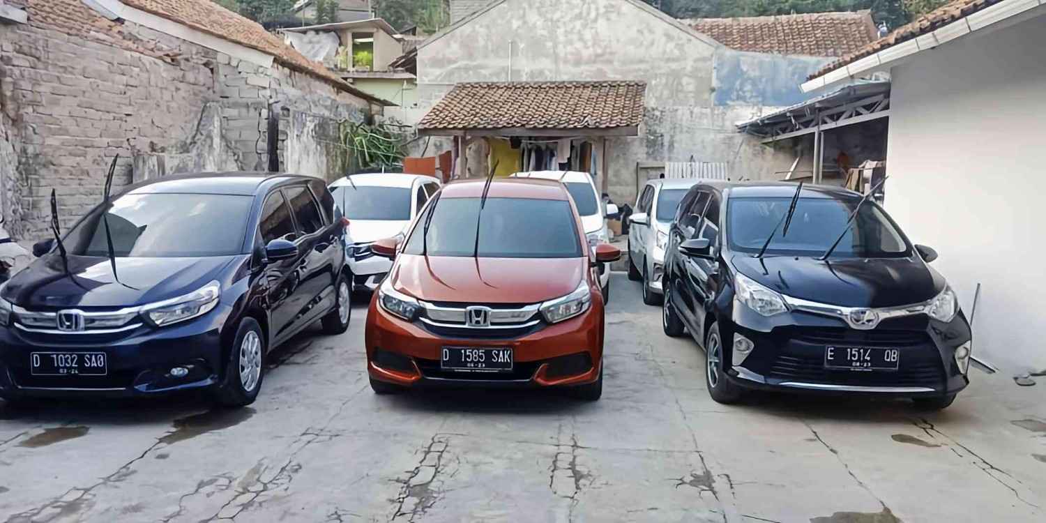 Door to door travel Malang Surabaya